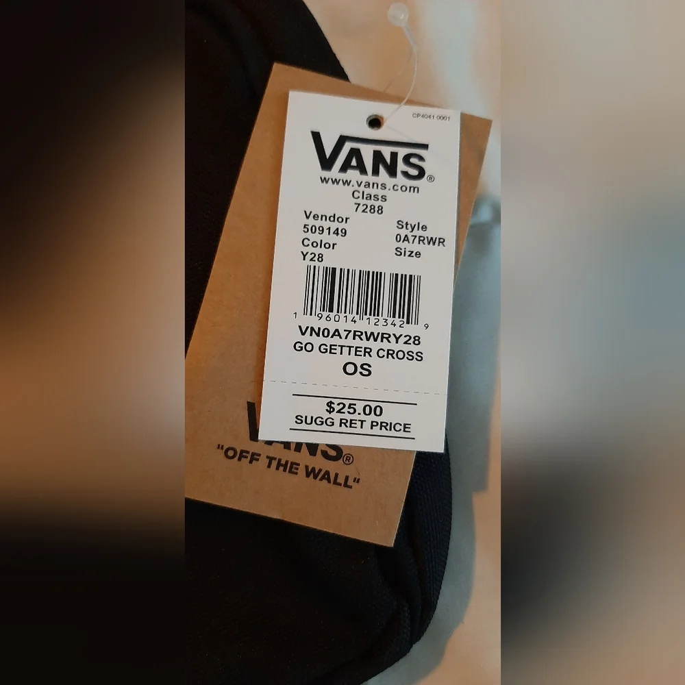 Vans Go Getter Crossbody Bag *NWT* - Picture 7 of 7